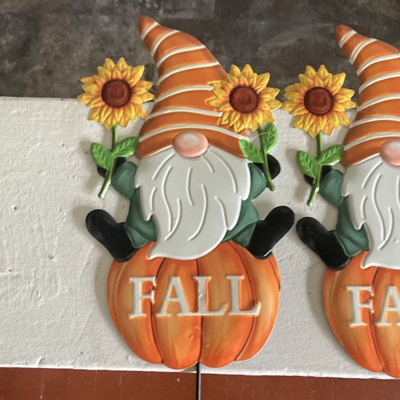BNWT- Set of 2- FALL Pumpkin Sunflower Gnome- Metal Yard or Lawn Stakes - Picture 11 of 17